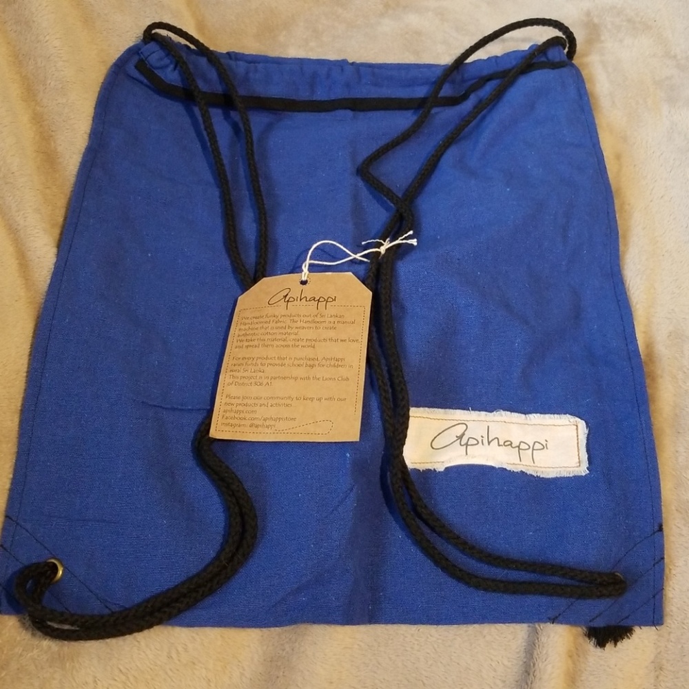 5/$20 APIHAPPI NWT SHOULDER BAG